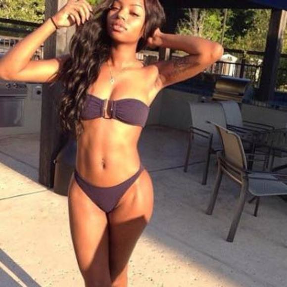 Meet your Posher, Mia - Picture 1 of 1